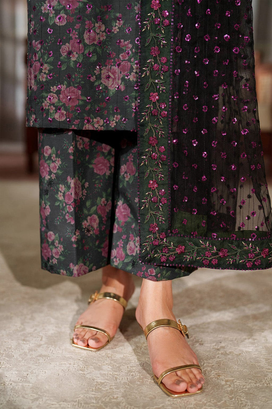 Nayab | Black Floral Printed Lawn 3-Piece Unstitched Suit with Digital Chiffon Dupatta