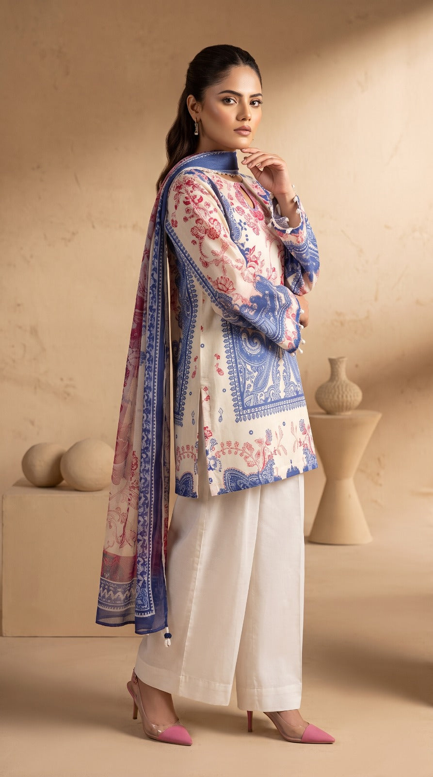 Nayab Pearl Print Digital Printed Lawn 3-Piece Suit – Ivory Blue | Article 12