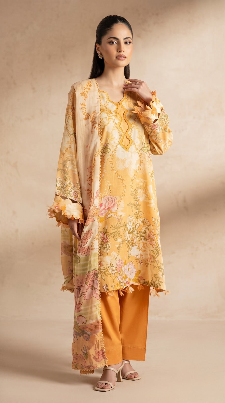 Nayab Pearl Print Digital Printed Lawn 3-Piece Suit – Mustard Gold | Article 08