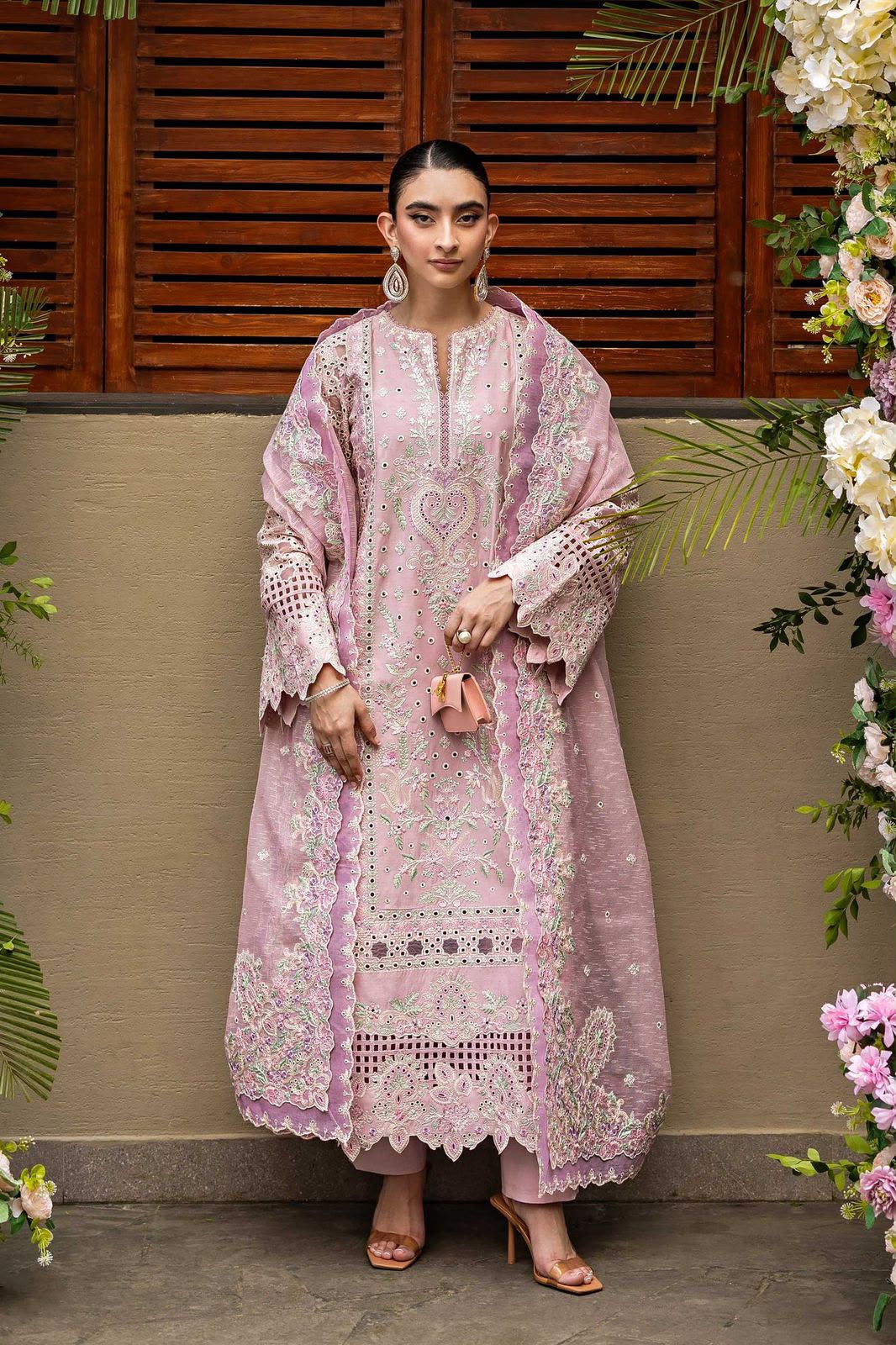 Luxury Embroidered Lawn 3-Piece Suit 2026