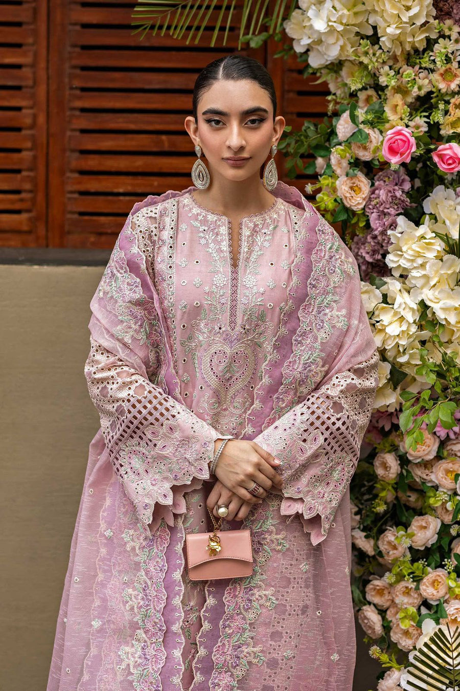 Luxury Embroidered Lawn 3-Piece Suit 2026