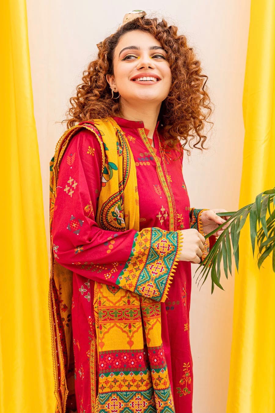 NAYAB 3-Piece Lawn Embroidery Suit