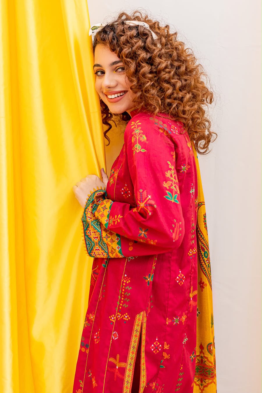 NAYAB 3-Piece Lawn Embroidery Suit