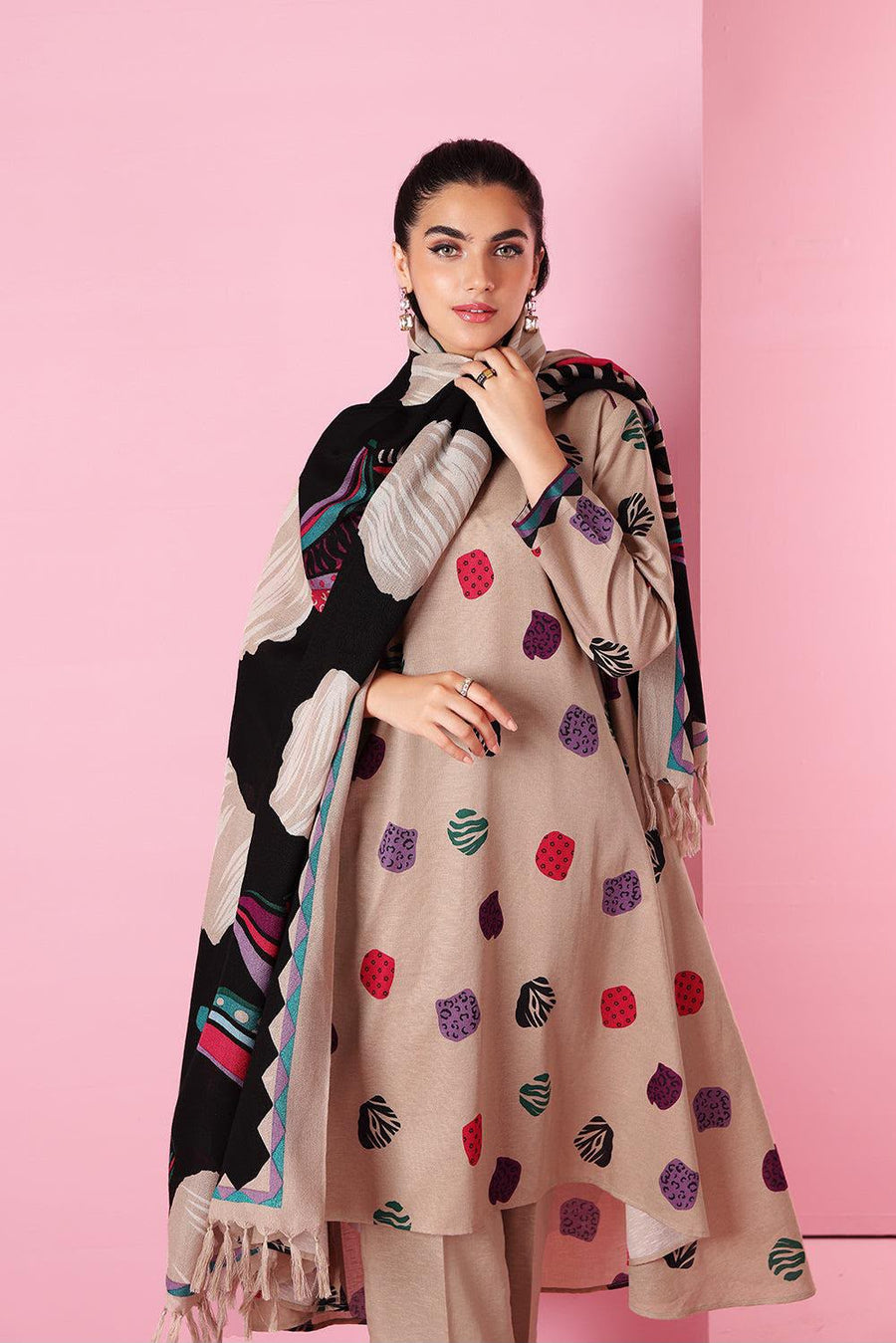 NAYAB 3-Piece Lawn Embroidery Suit